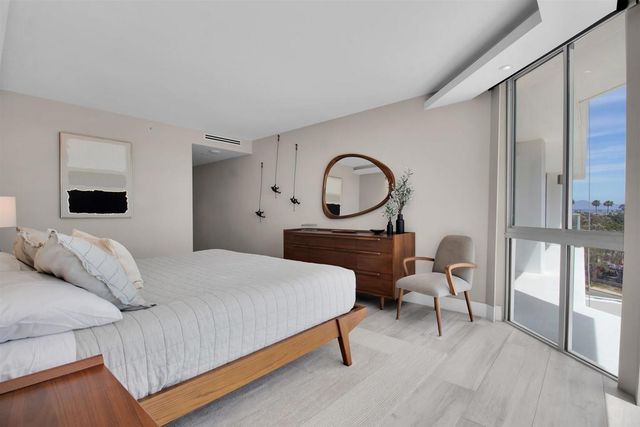 1820 Avenida Del Mundo 304, Coronado, CA 92118
