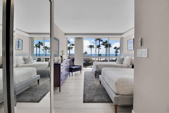 1820 Avenida Del Mundo 304, Coronado, CA 92118