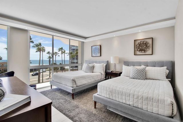 1820 Avenida Del Mundo 304, Coronado, CA 92118