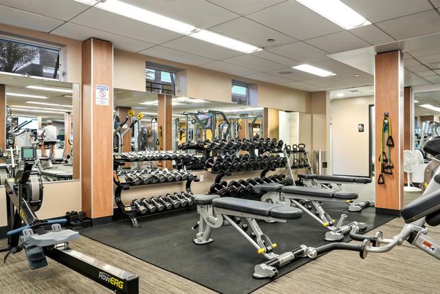 1820 Avenida Del Mundo 304, Coronado, CA 92118