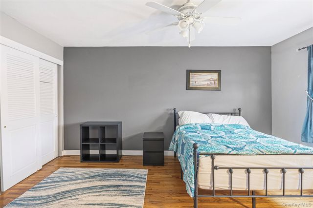 219 Farber Drive 219, West Babylon, NY 11704