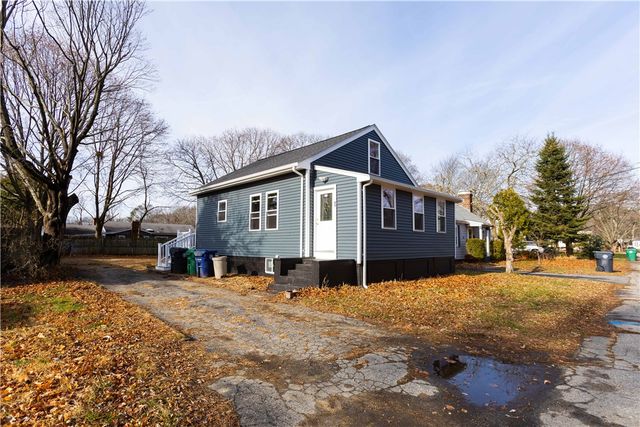 45 Tourtelott Avenue, Warwick, RI 02886