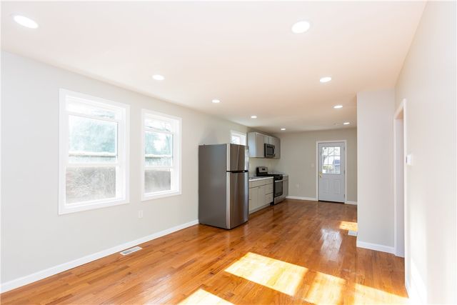 45 Tourtelott Avenue, Warwick, RI 02886