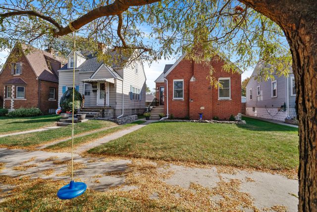 1709 Parkview Avenue, Whiting, IN 46394