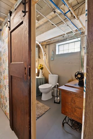 1709 Parkview Avenue, Whiting, IN 46394