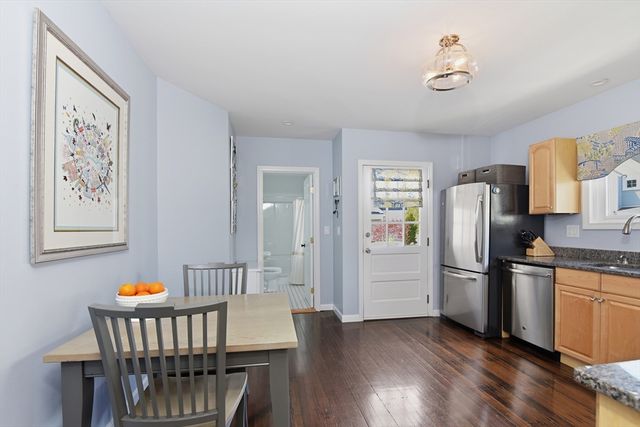 92 North Street 92, Medfield, MA 02052