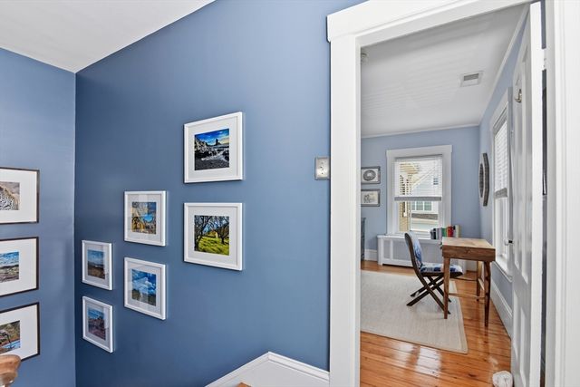 92 North Street 92, Medfield, MA 02052