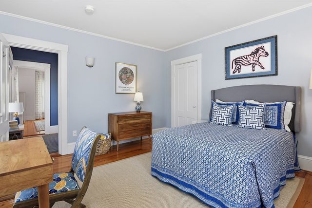 92 North Street 92, Medfield, MA 02052