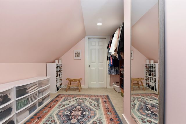 92 North Street 92, Medfield, MA 02052