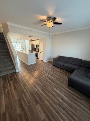 5220 W KENNEDY BOULEVARD, Tampa, FL 33609