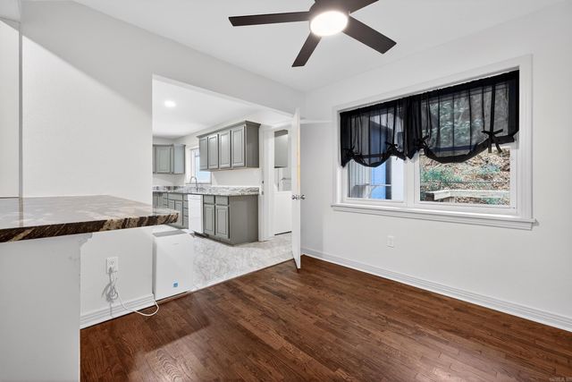 128 Cove Street, Hot Springs, AR 71901