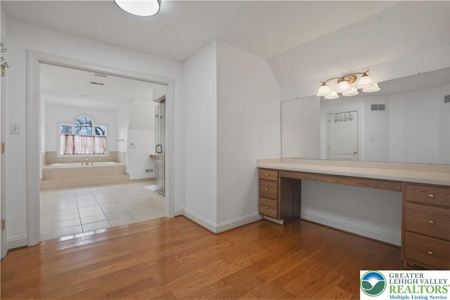 4321 Lotus Lane, Upper Saucon Twp, PA 18036