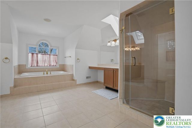 4321 Lotus Lane, Upper Saucon Twp, PA 18036