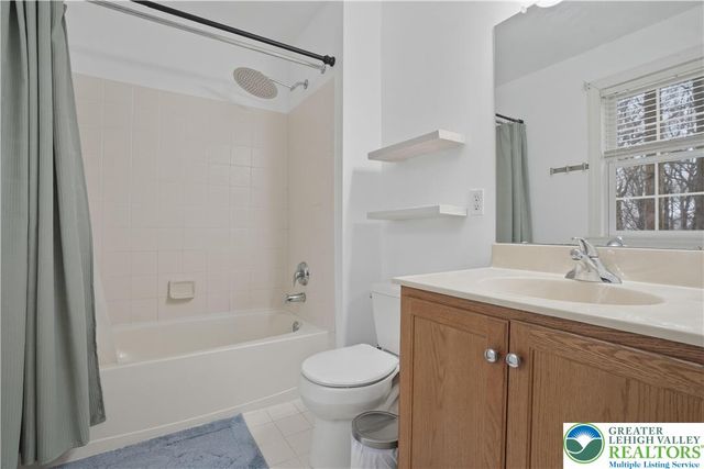 4321 Lotus Lane, Upper Saucon Twp, PA 18036