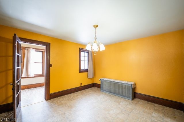 523 Corliss Ave, Phillipsburg Town, NJ 08865