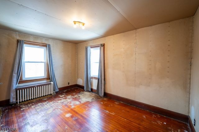 523 Corliss Ave, Phillipsburg Town, NJ 08865