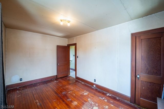 523 Corliss Ave, Phillipsburg Town, NJ 08865