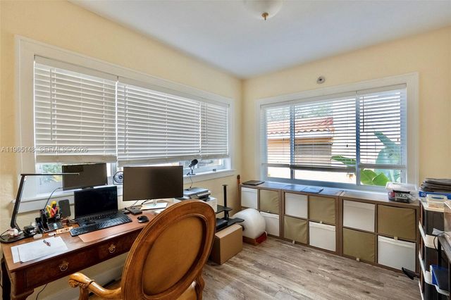 906 Genoa St, Coral Gables, FL 33134