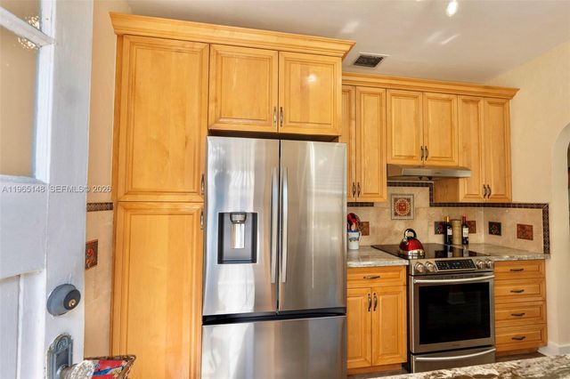 906 Genoa St, Coral Gables, FL 33134