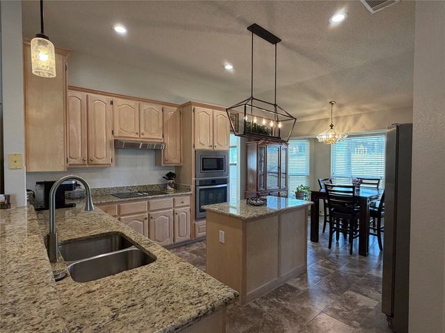 1000 Midnight Pass, Rockwall, TX 75087