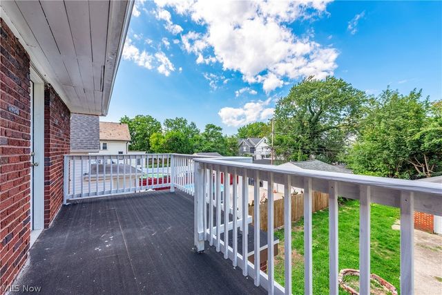 10402 Almira Avenue, Cleveland, OH 44111