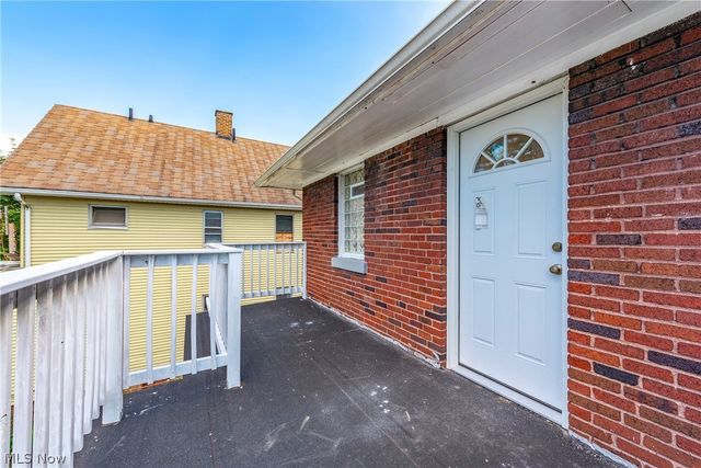 10402 Almira Avenue, Cleveland, OH 44111