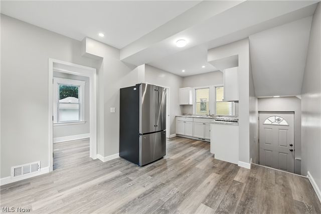 10402 Almira Avenue, Cleveland, OH 44111