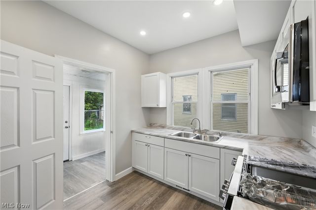 10402 Almira Avenue, Cleveland, OH 44111