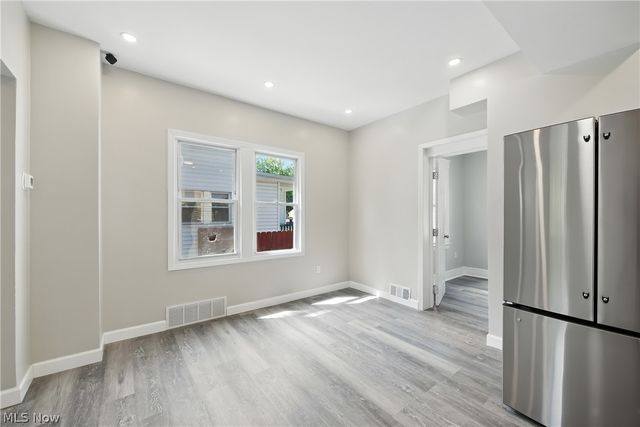 10402 Almira Avenue, Cleveland, OH 44111