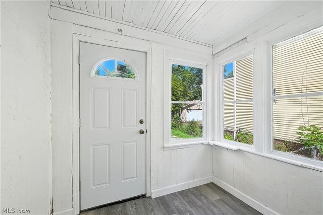 10402 Almira Avenue, Cleveland, OH 44111