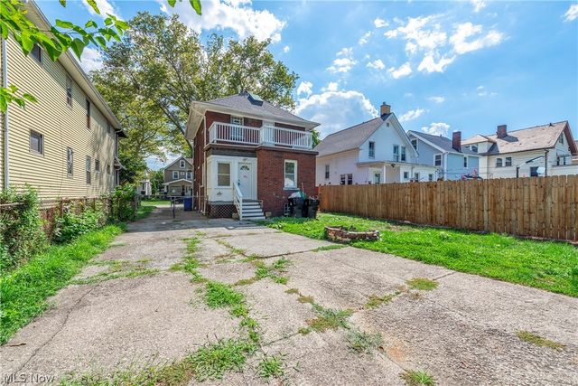 10402 Almira Avenue, Cleveland, OH 44111