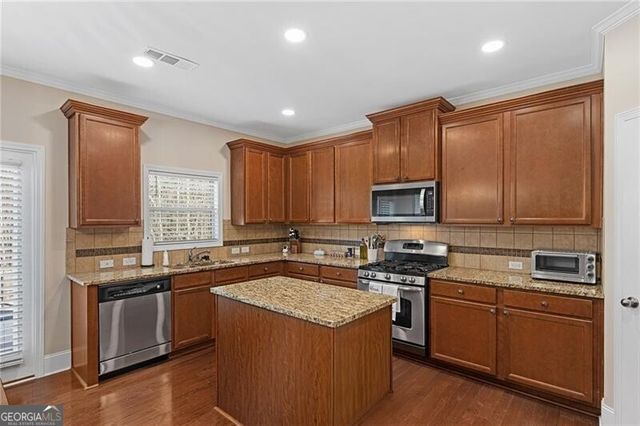 142 Manor Lane, Woodstock, GA 30188