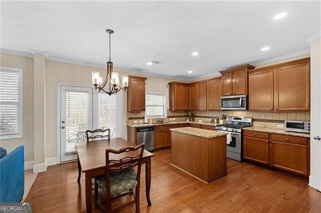 142 Manor Lane, Woodstock, GA 30188