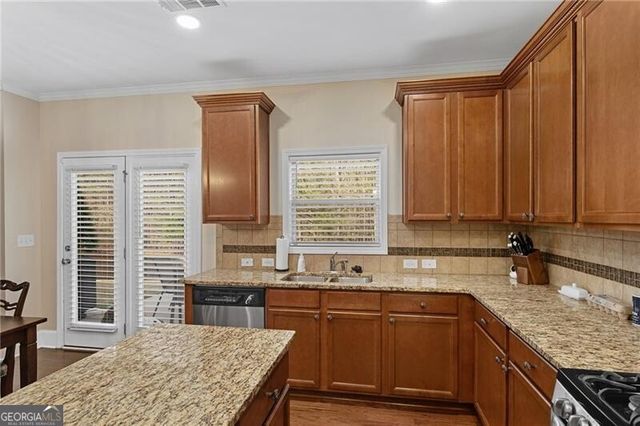 142 Manor Lane, Woodstock, GA 30188