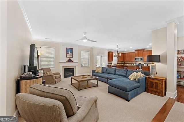 142 Manor Lane, Woodstock, GA 30188