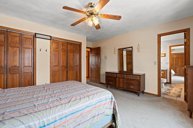 2911 RIDGEWAY DRIVE, Neenah, WI 54956