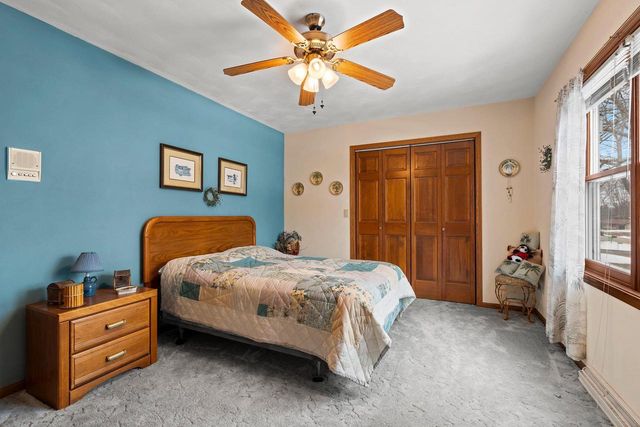 2911 RIDGEWAY DRIVE, Neenah, WI 54956