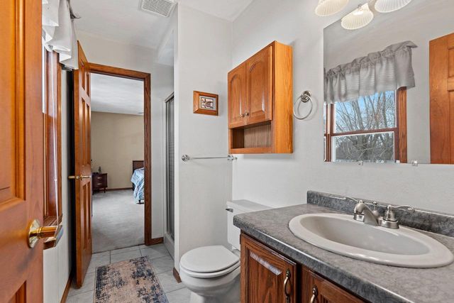 2911 RIDGEWAY DRIVE, Neenah, WI 54956