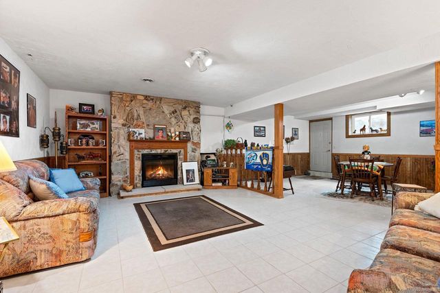 2911 RIDGEWAY DRIVE, Neenah, WI 54956