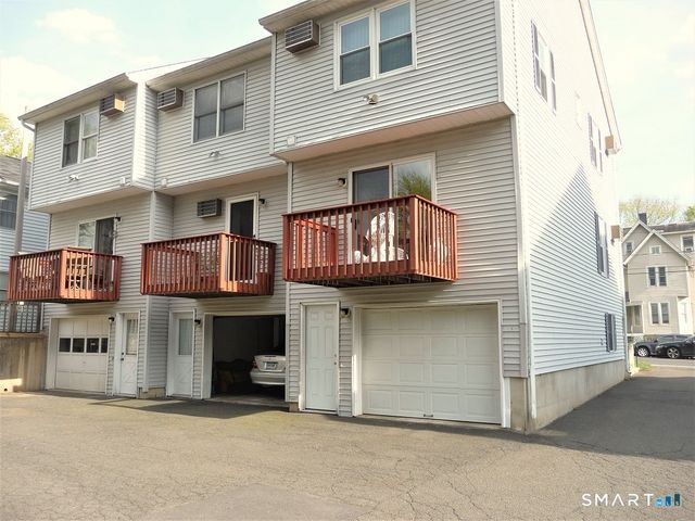 29 Cleveland Street 5, Danbury, CT 06810
