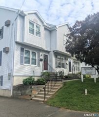 29 Cleveland Street 5, Danbury, CT 06810