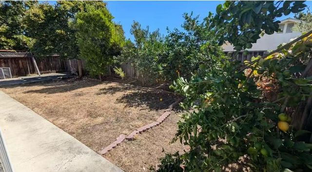 1886 Pine Hollow Circle, San Jose, CA 95133