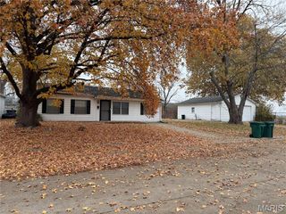 1123 Saint Bartholomew Drive, Cahokia, IL 62206