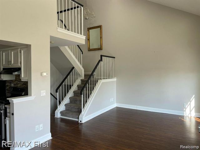 43865 Stoney Lane, Sterling Heights, MI 48313