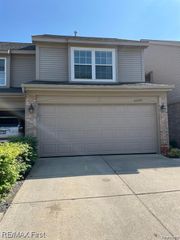 43865 Stoney Lane, Sterling Heights, MI 48313