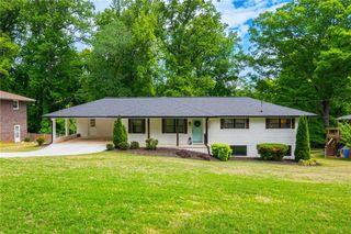 4156 Honeysuckle Drive SE, Smyrna, GA 30082