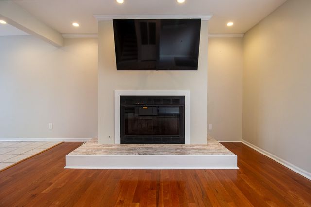 795 W 350 N, Hobart, IN 46342