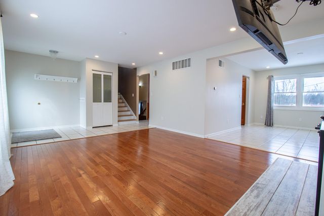 795 W 350 N, Hobart, IN 46342