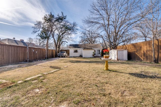 650 Pleasant Oaks Drive, Dallas, TX 75217