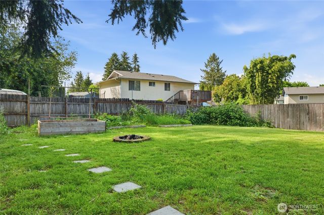 709 Enterprise Drive NE, Lacey, WA 98516